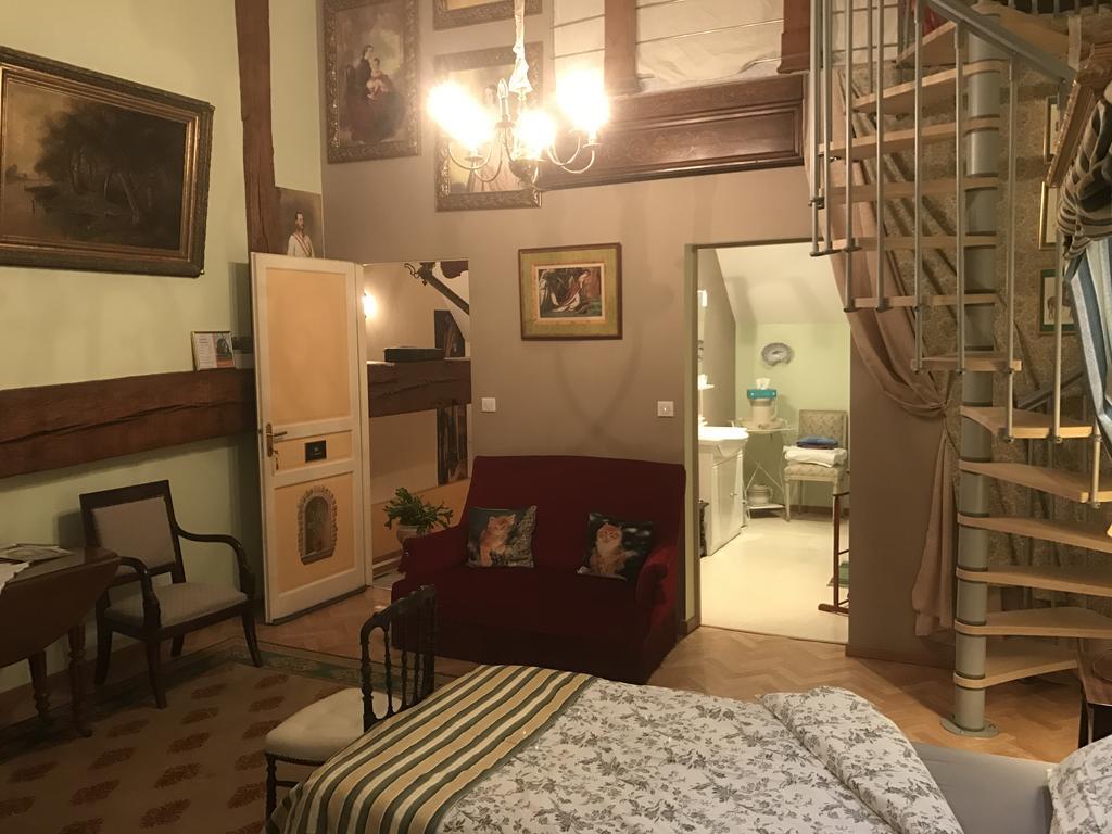 Residence La Beauceronne Ouarville Buitenkant foto